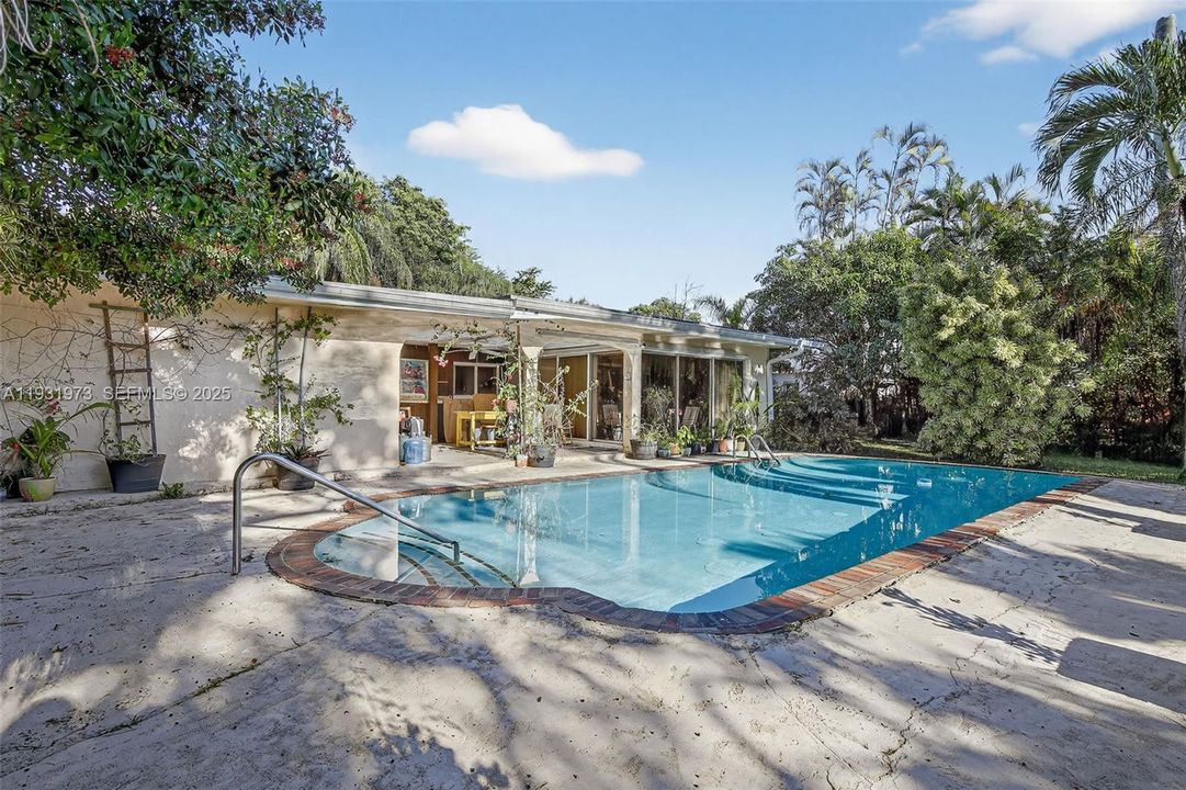 待售: $790,000 (4 贝兹, 2 浴室, 2578 平方英尺)