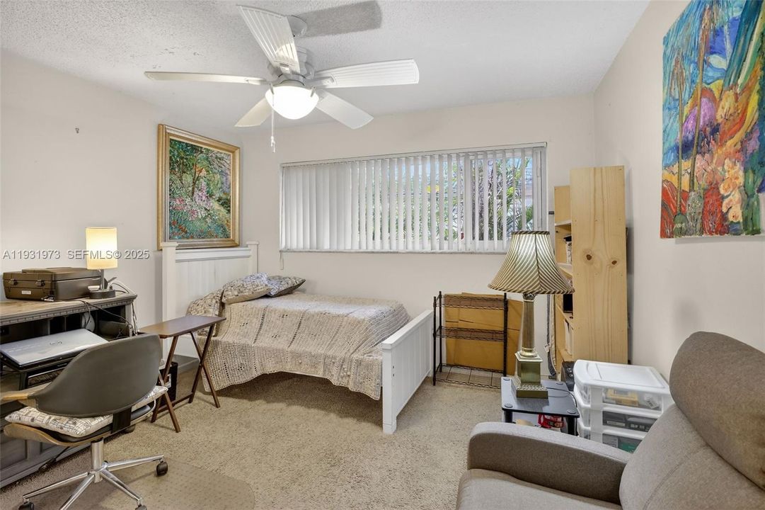 待售: $790,000 (4 贝兹, 2 浴室, 2578 平方英尺)