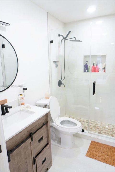 待售: $460,000 (2 贝兹, 2 浴室, 1170 平方英尺)