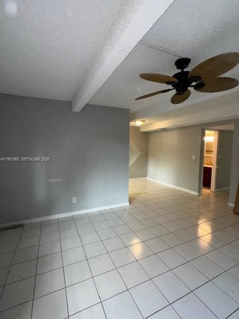 For Rent: $1,800 (2 beds, 2 baths, 905 Square Feet)