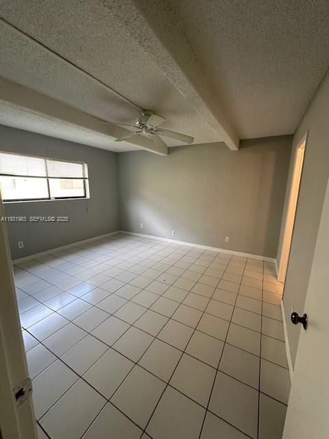 For Rent: $1,800 (2 beds, 2 baths, 905 Square Feet)