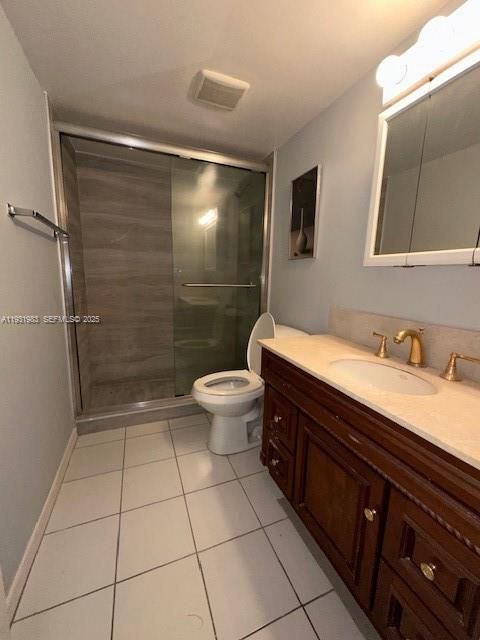 For Rent: $1,800 (2 beds, 2 baths, 905 Square Feet)