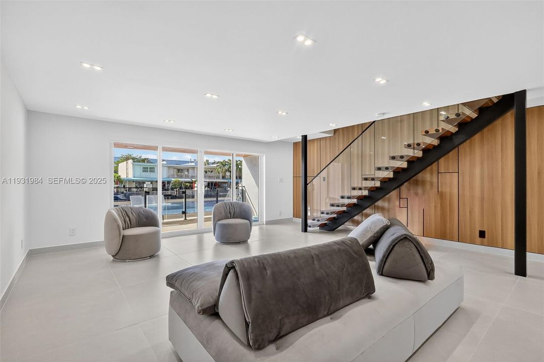 В аренду: $16,000 (3 спален, 3 ванн, 2450 Квадратных фут)