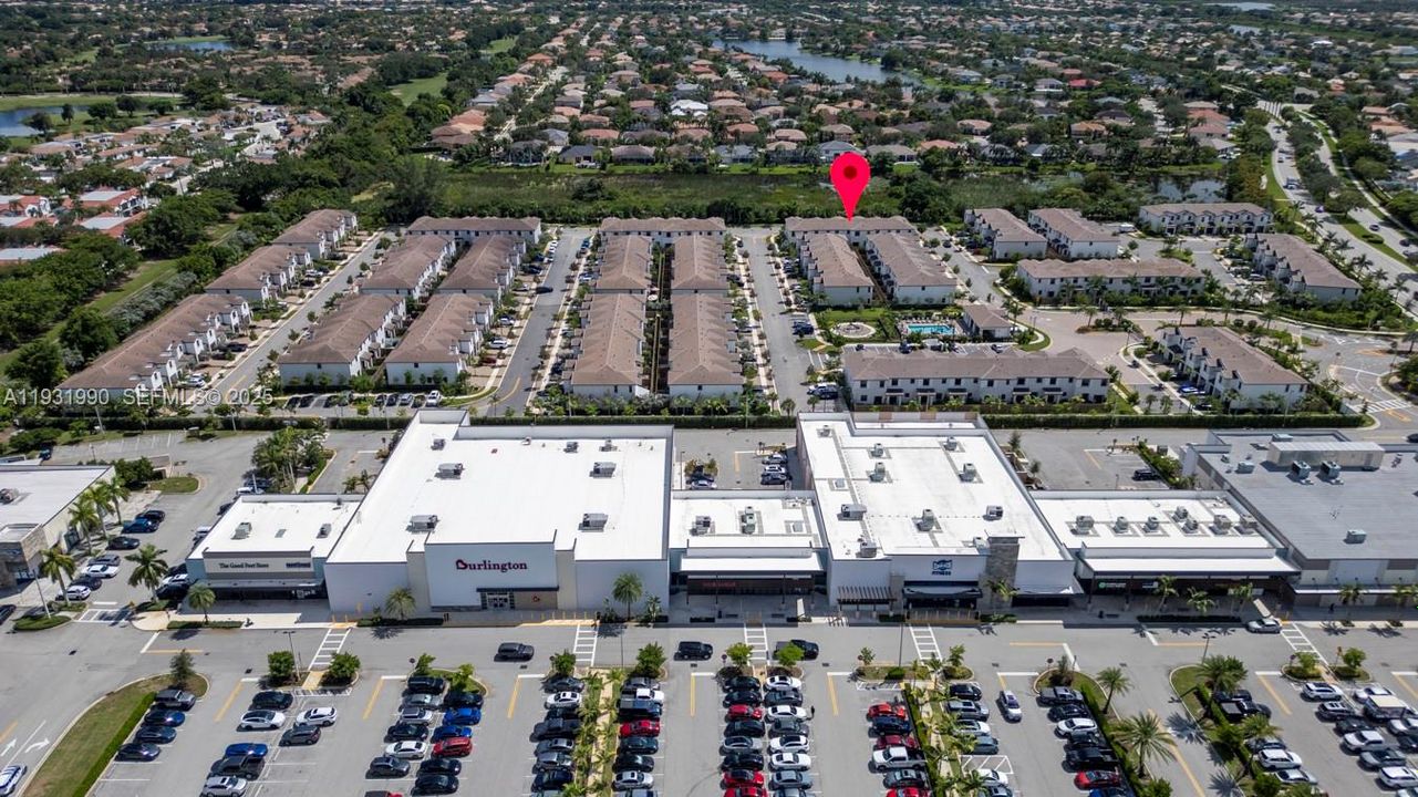 For Rent: $3,500 (3 beds, 2 baths, 1888 Square Feet)