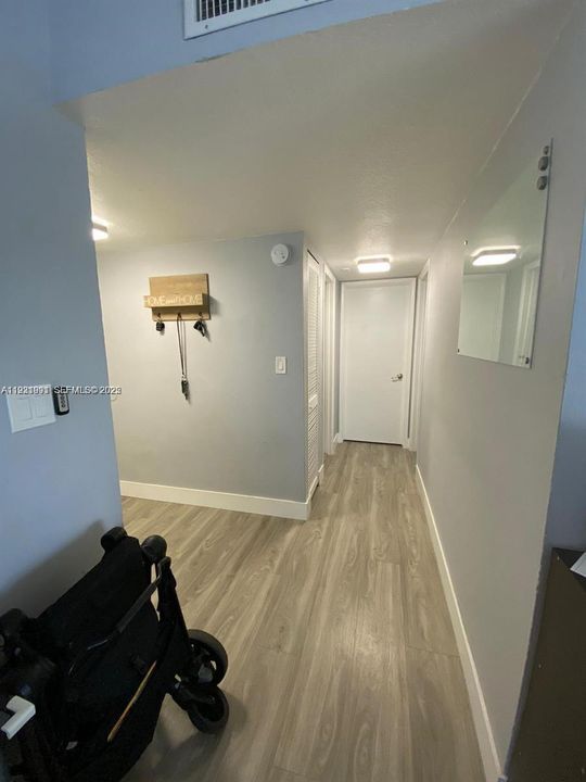 For Rent: $2,800 (2 beds, 2 baths, 1021 Square Feet)