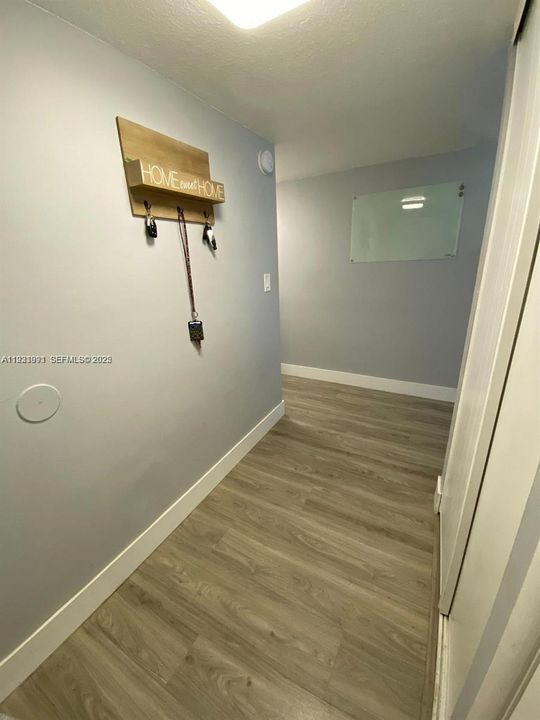 For Rent: $2,800 (2 beds, 2 baths, 1021 Square Feet)