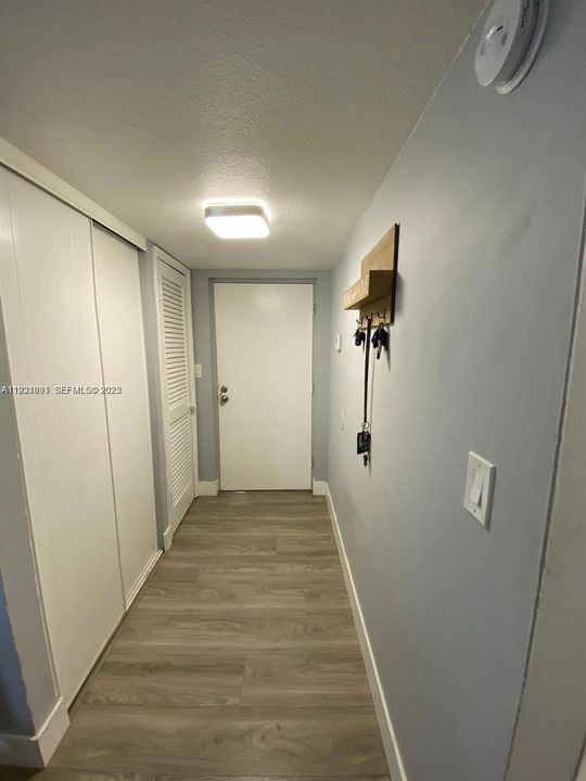 For Rent: $2,800 (2 beds, 2 baths, 1021 Square Feet)