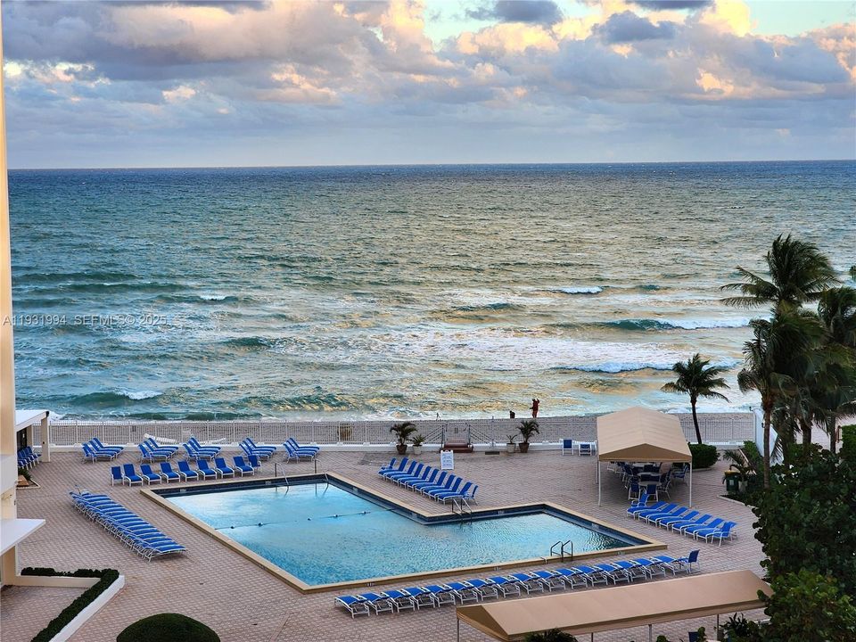 For Rent: $3,500 (2 beds, 2 baths, 1120 Square Feet)