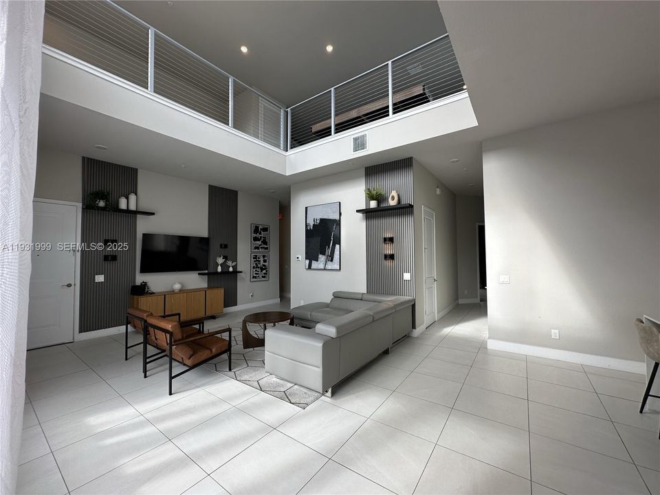 For Sale: $499,000 (5 beds, 4 baths, 2630 Square Feet)