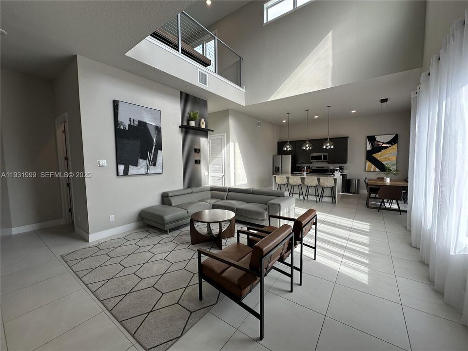 For Sale: $499,000 (5 beds, 4 baths, 2630 Square Feet)