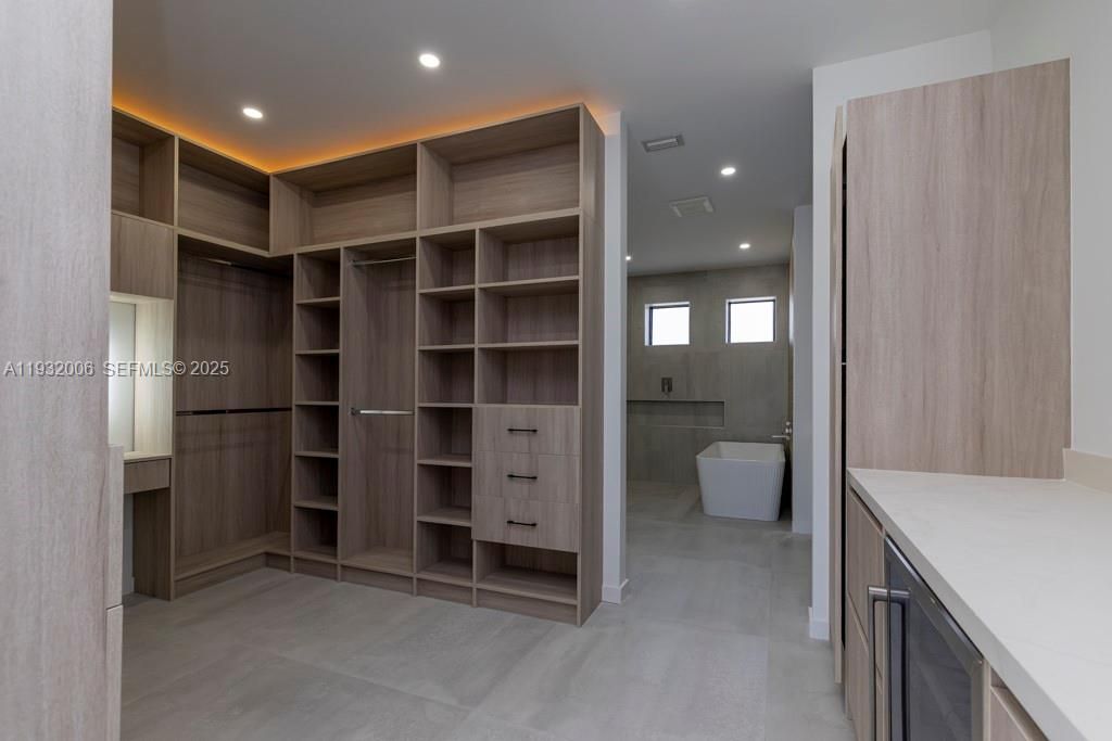 En Venta: $617,000 (4 camas, 3 baños, 0 Pies cuadrados)