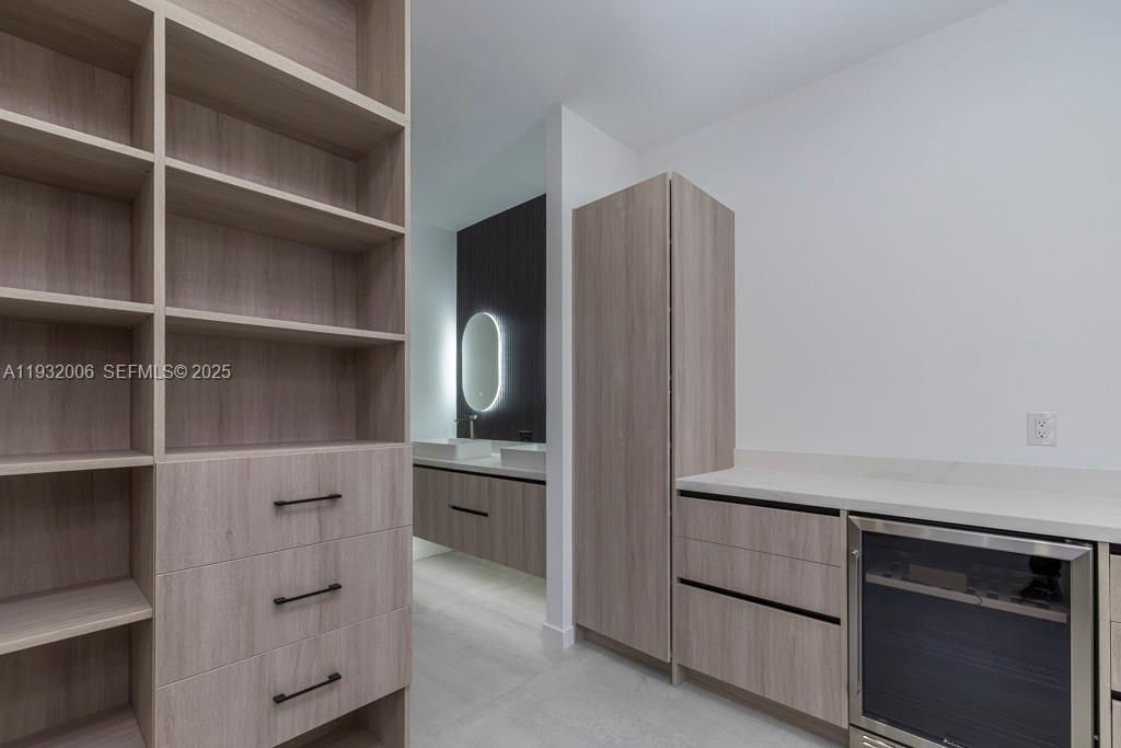 En Venta: $617,000 (4 camas, 3 baños, 0 Pies cuadrados)