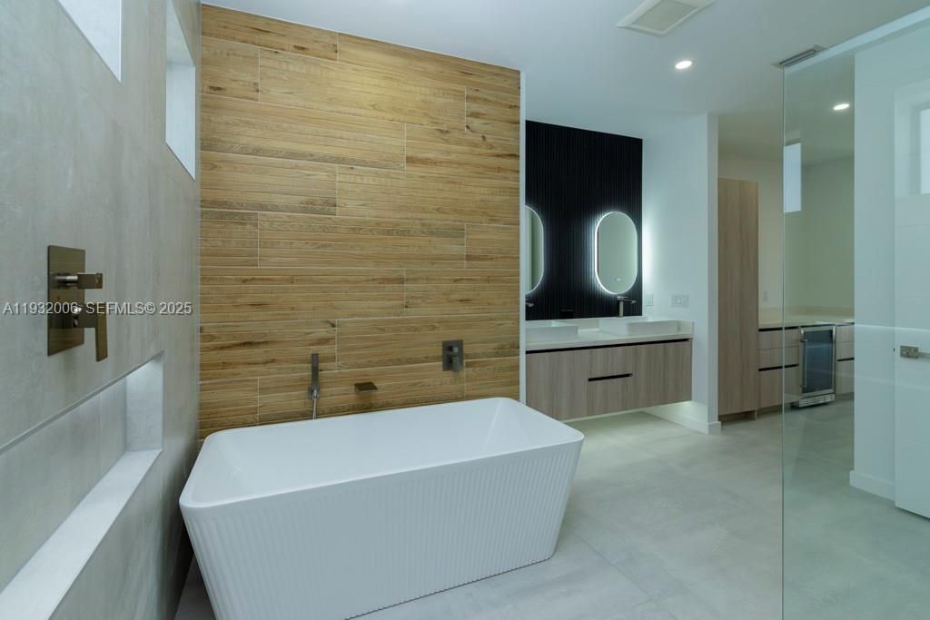 En Venta: $617,000 (4 camas, 3 baños, 0 Pies cuadrados)