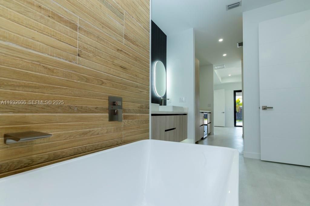 En Venta: $617,000 (4 camas, 3 baños, 0 Pies cuadrados)