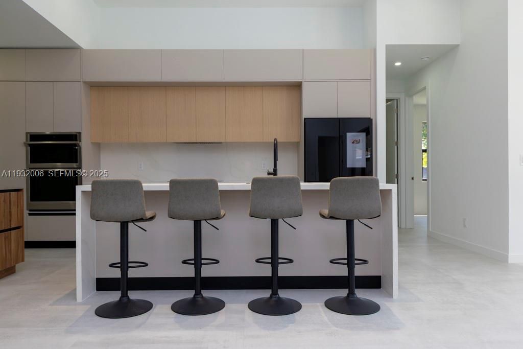 En Venta: $617,000 (4 camas, 3 baños, 0 Pies cuadrados)