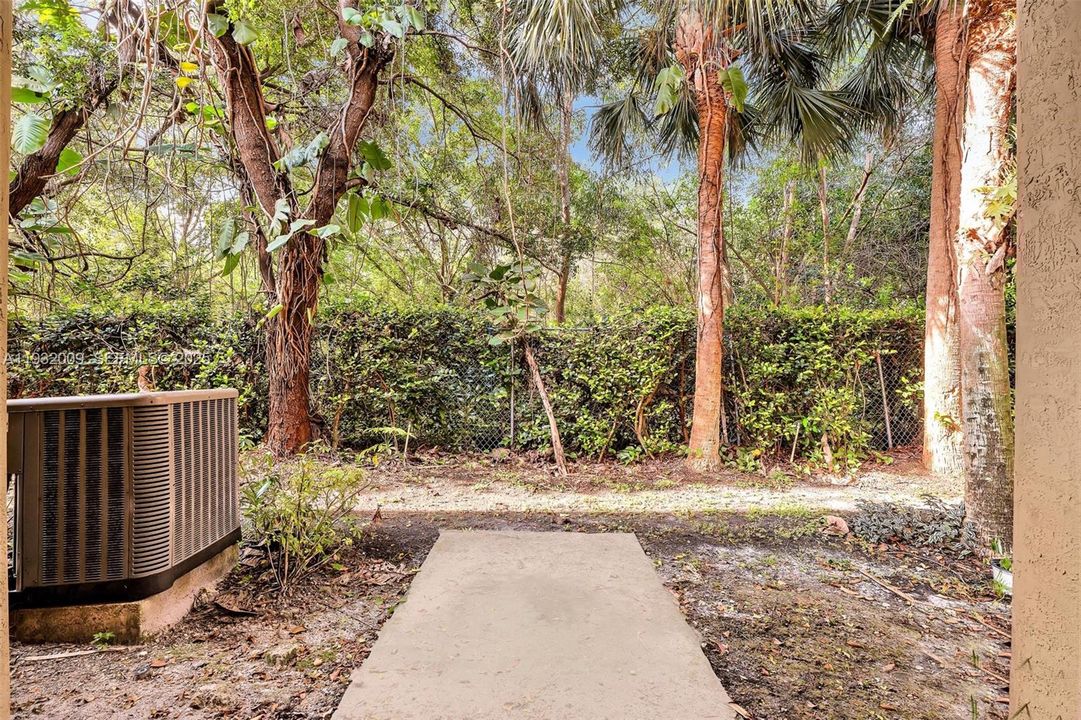 На продажу: $350,000 (3 спален, 3 ванн, 1378 Квадратных фут)