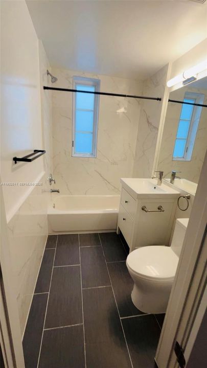 For Rent: $2,450 (1 beds, 1 baths, 900 Square Feet)