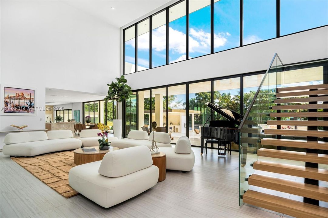 For Sale: $14,900,000 (9 beds, 8 baths, 9660 Square Feet)