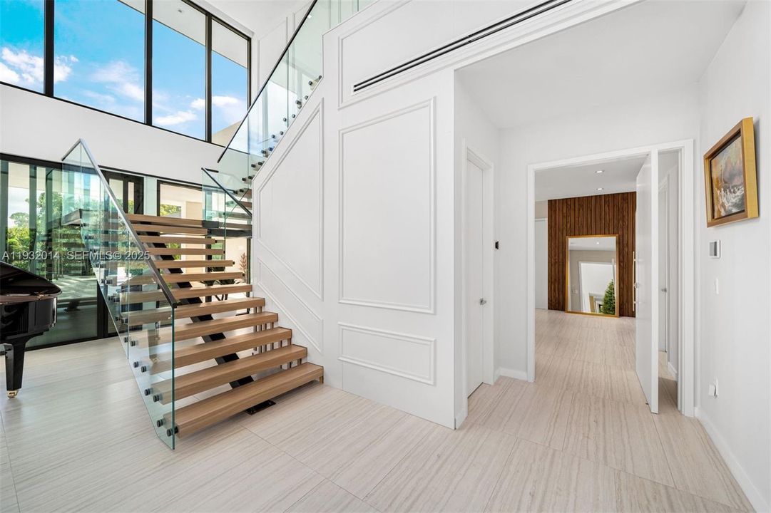 For Sale: $14,900,000 (9 beds, 8 baths, 9660 Square Feet)