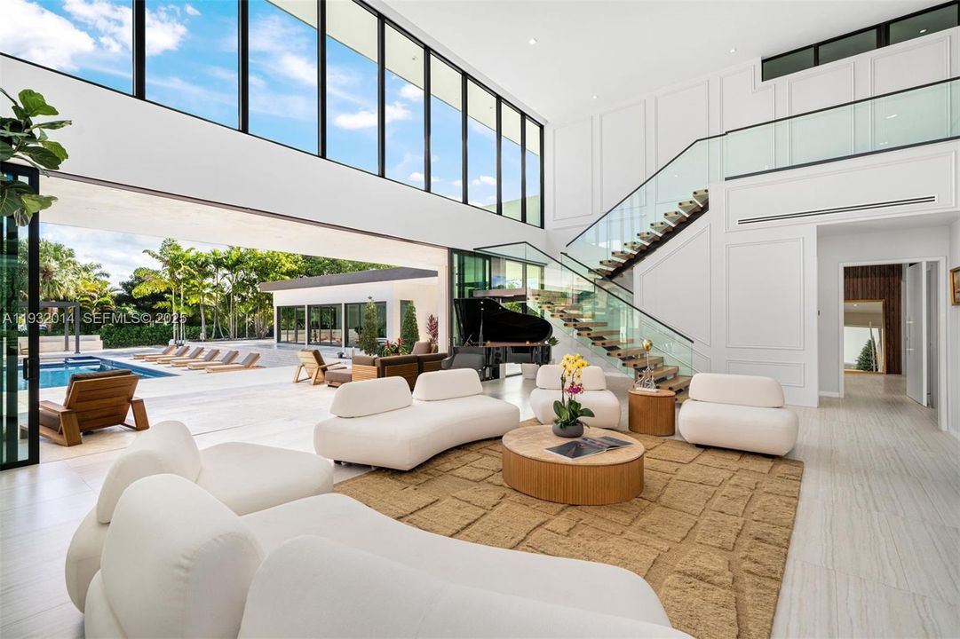 For Sale: $14,900,000 (9 beds, 8 baths, 9660 Square Feet)