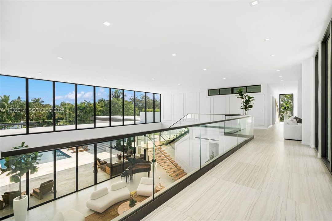 For Sale: $14,900,000 (9 beds, 8 baths, 9660 Square Feet)