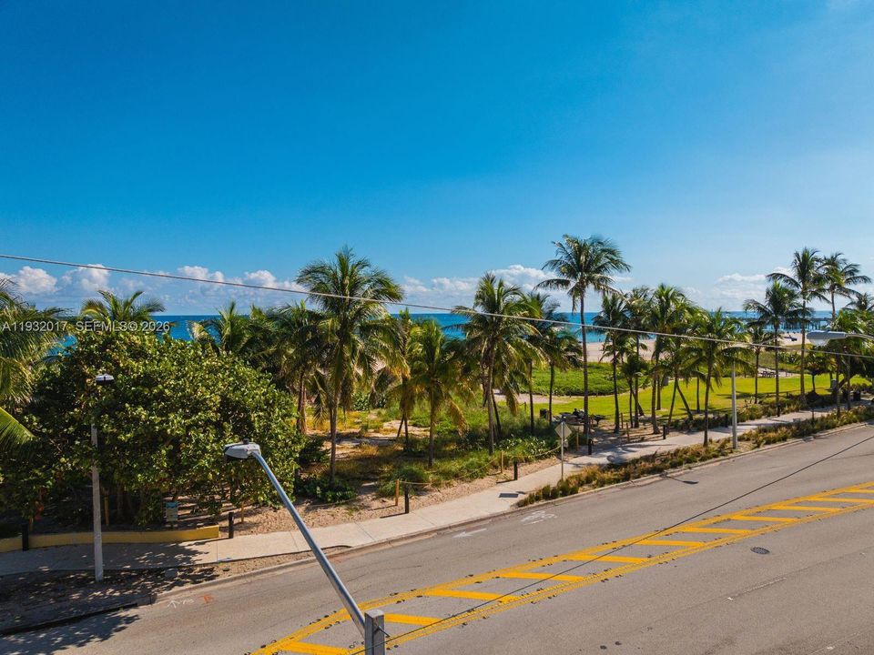 En Venta: $4,450,000 (4 camas, 4 baños, 3624 Pies cuadrados)