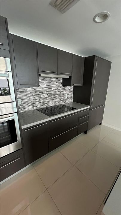 На продажу: $275,000 (1 спален, 1 ванн, 726 Квадратных фут)