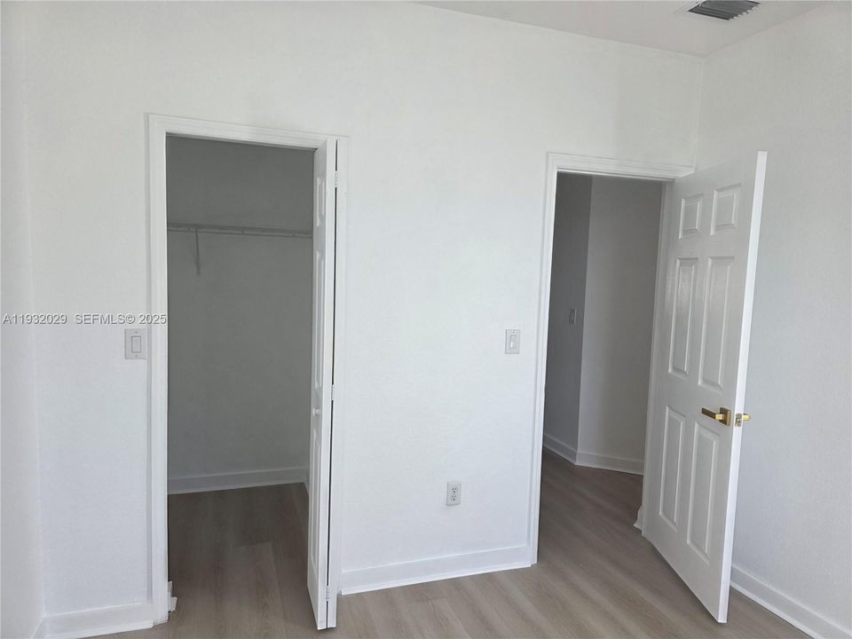 For Rent: $3,350 (4 beds, 2 baths, 1826 Square Feet)