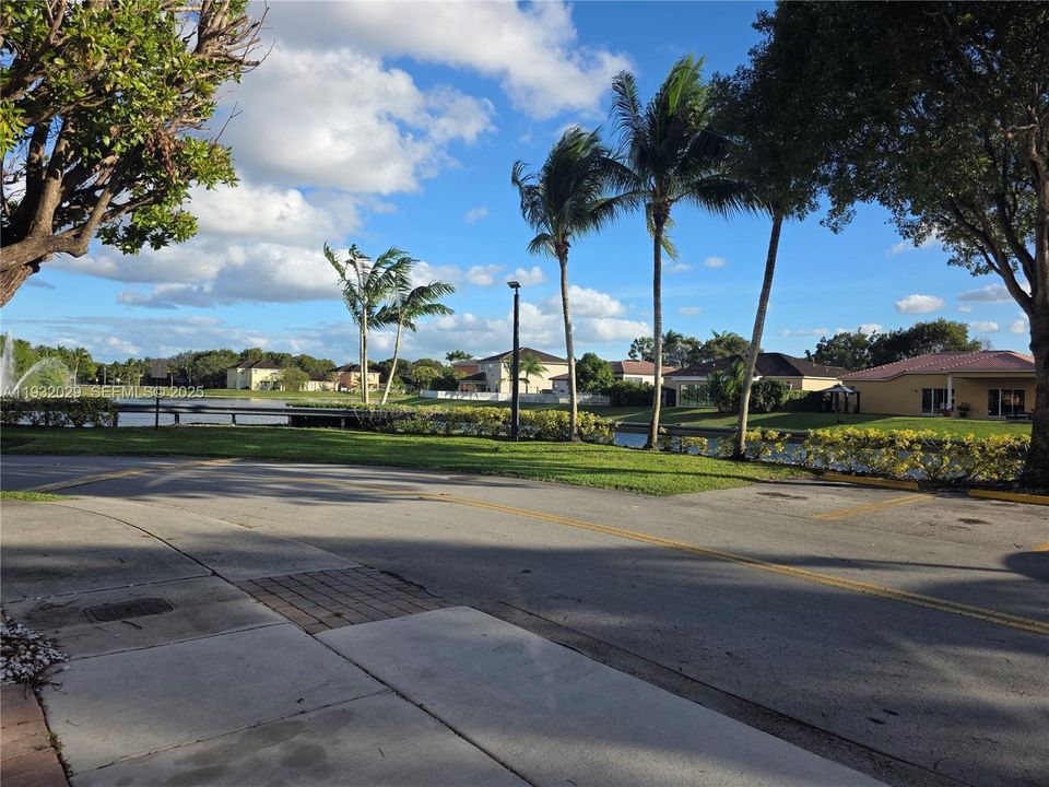 For Rent: $3,350 (4 beds, 2 baths, 1826 Square Feet)