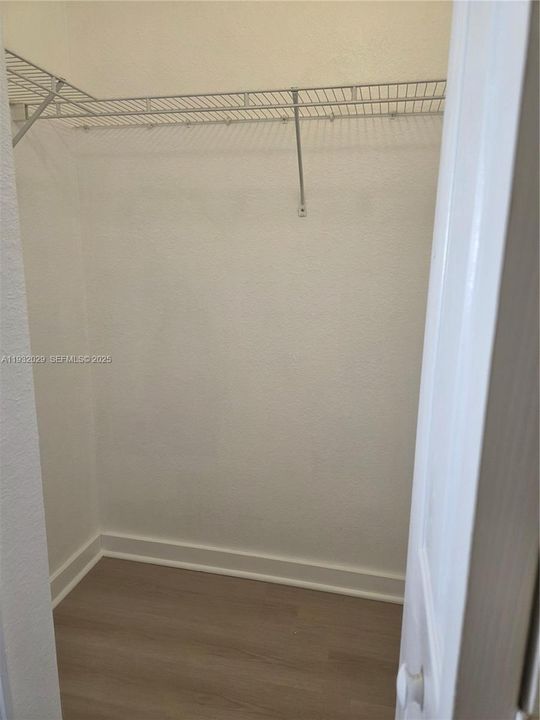 For Rent: $3,350 (4 beds, 2 baths, 1826 Square Feet)