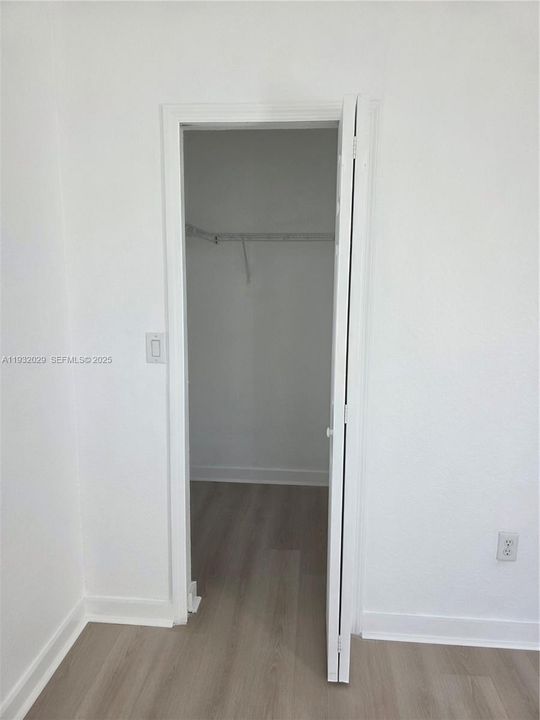 For Rent: $3,350 (4 beds, 2 baths, 1826 Square Feet)