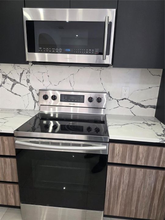 For Rent: $3,350 (4 beds, 2 baths, 1826 Square Feet)