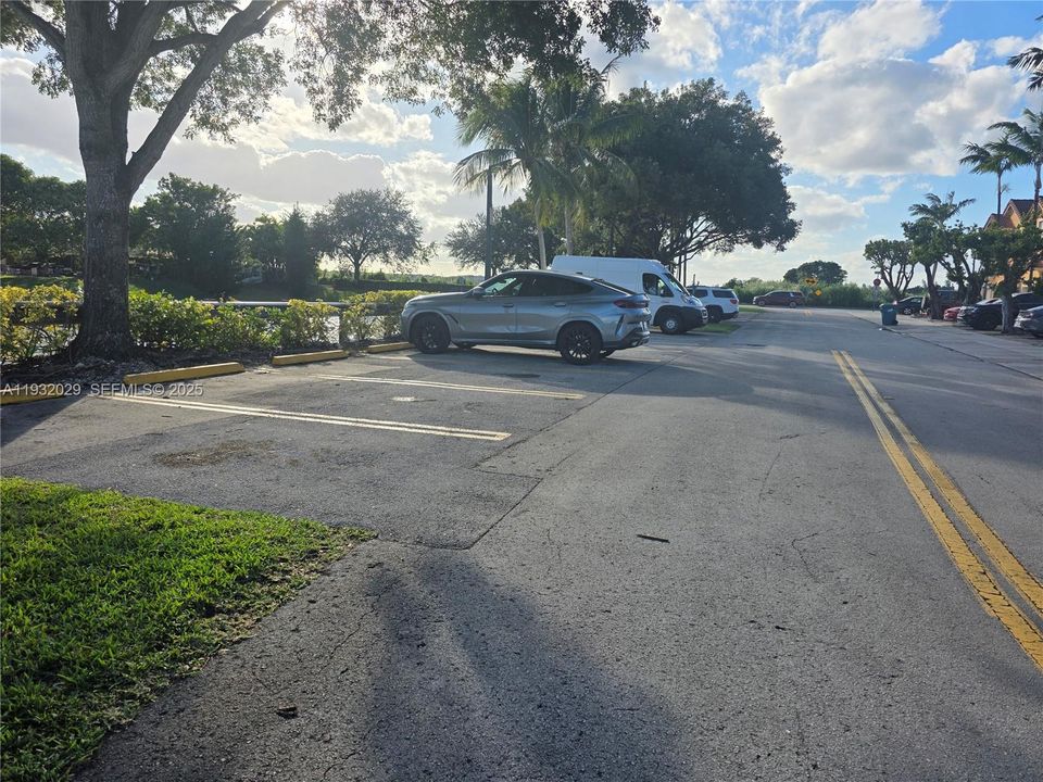 For Rent: $3,350 (4 beds, 2 baths, 1826 Square Feet)