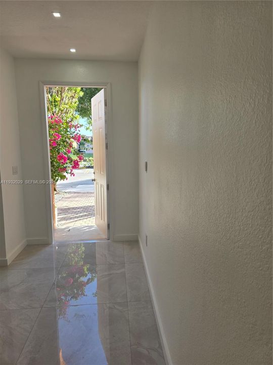 For Rent: $3,350 (4 beds, 2 baths, 1826 Square Feet)