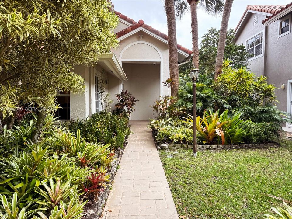 На продажу: $849,000 (3 спален, 4 ванн, 2546 Квадратных фут)