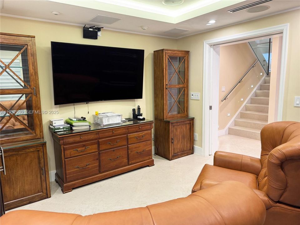 На продажу: $849,000 (3 спален, 4 ванн, 2546 Квадратных фут)