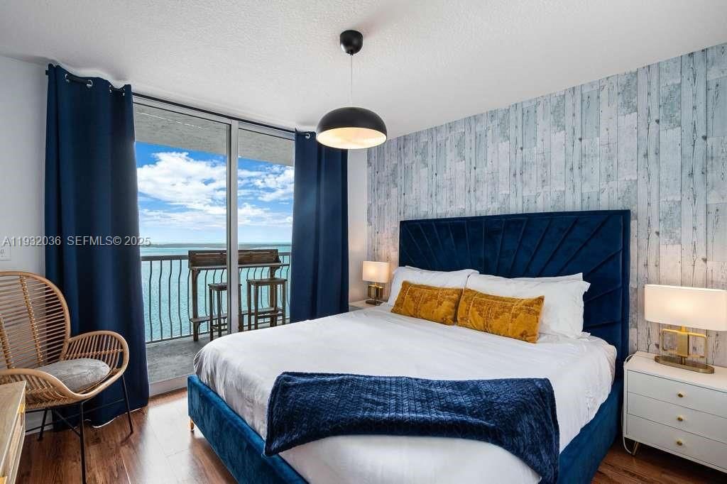 En Venta: $1,100,000 (3 camas, 2 baños, 1232 Pies cuadrados)