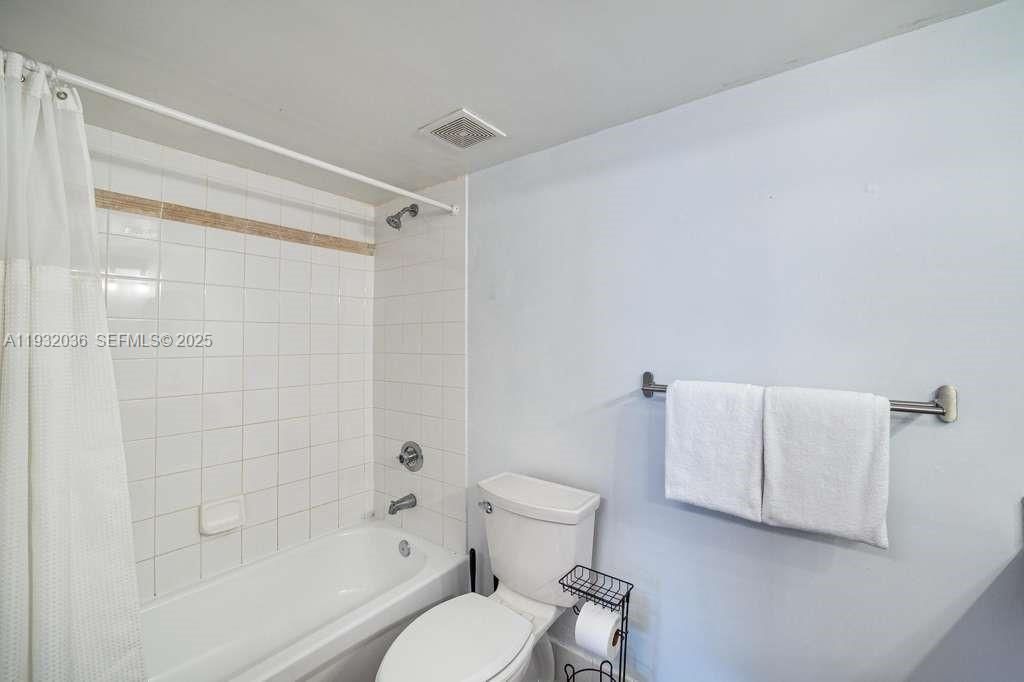 En Venta: $1,100,000 (3 camas, 2 baños, 1232 Pies cuadrados)