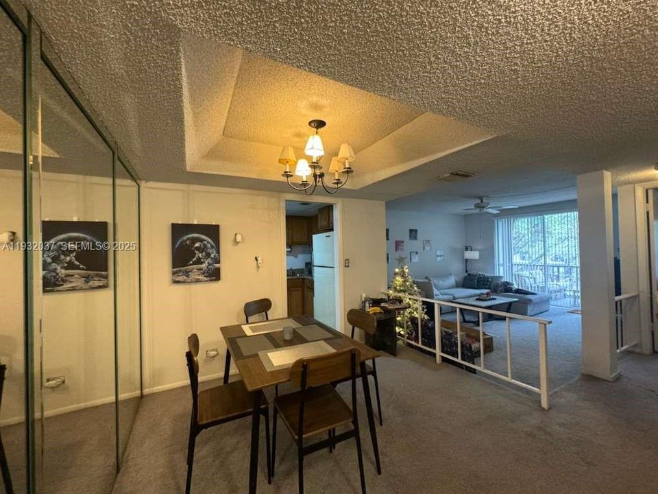 For Sale: $105,000 (1 beds, 1 baths, 800 Square Feet)