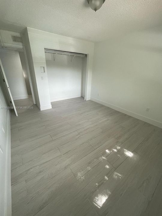 For Rent: $3,000 (3 beds, 2 baths, 1462 Square Feet)