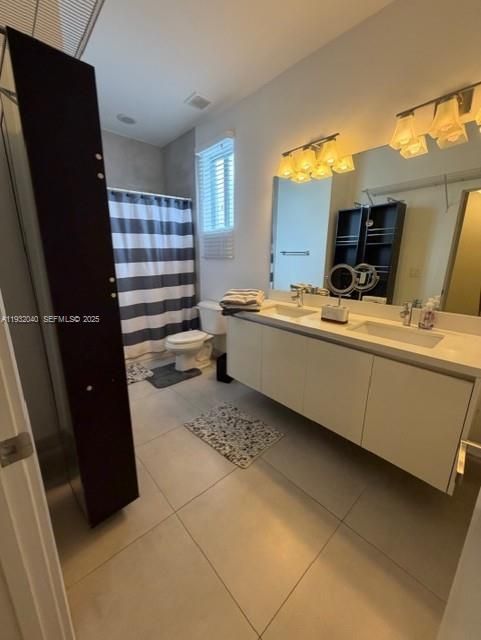 For Rent: $4,500 (3 beds, 2 baths, 1816 Square Feet)