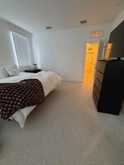 For Rent: $4,500 (3 beds, 2 baths, 1816 Square Feet)