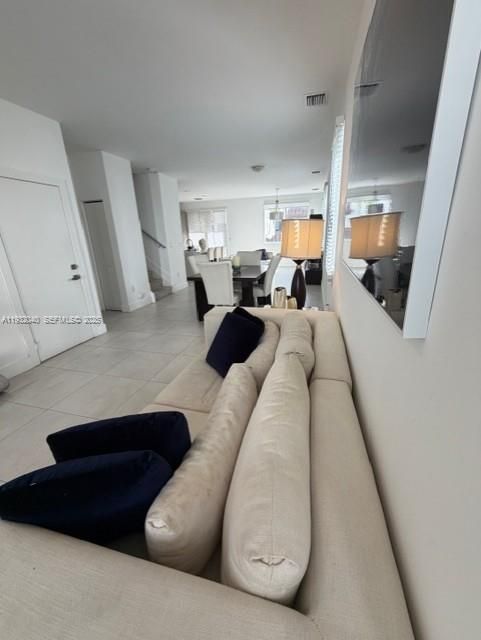 For Rent: $4,500 (3 beds, 2 baths, 1816 Square Feet)