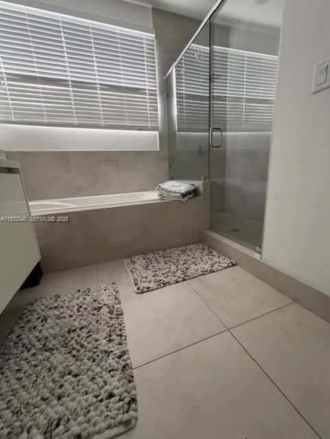 For Rent: $4,500 (3 beds, 2 baths, 1816 Square Feet)