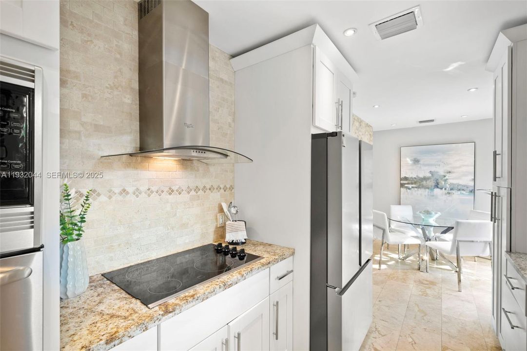 待售: $939,000 (3 贝兹, 1 浴室, 1327 平方英尺)