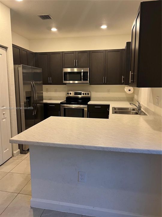 В аренду: $2,600 (3 спален, 2 ванн, 1442 Квадратных фут)