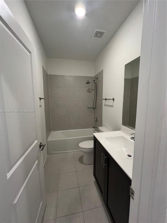 В аренду: $2,600 (3 спален, 2 ванн, 1442 Квадратных фут)