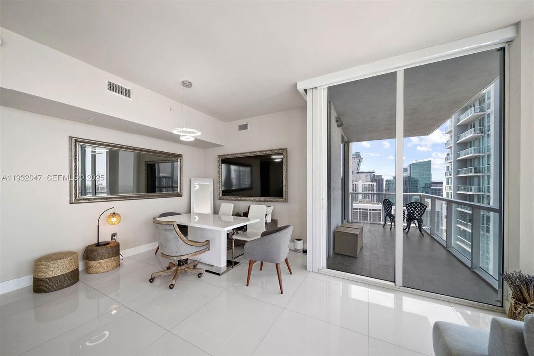 For Rent: $6,800 (3 beds, 3 baths, 1795 Square Feet)