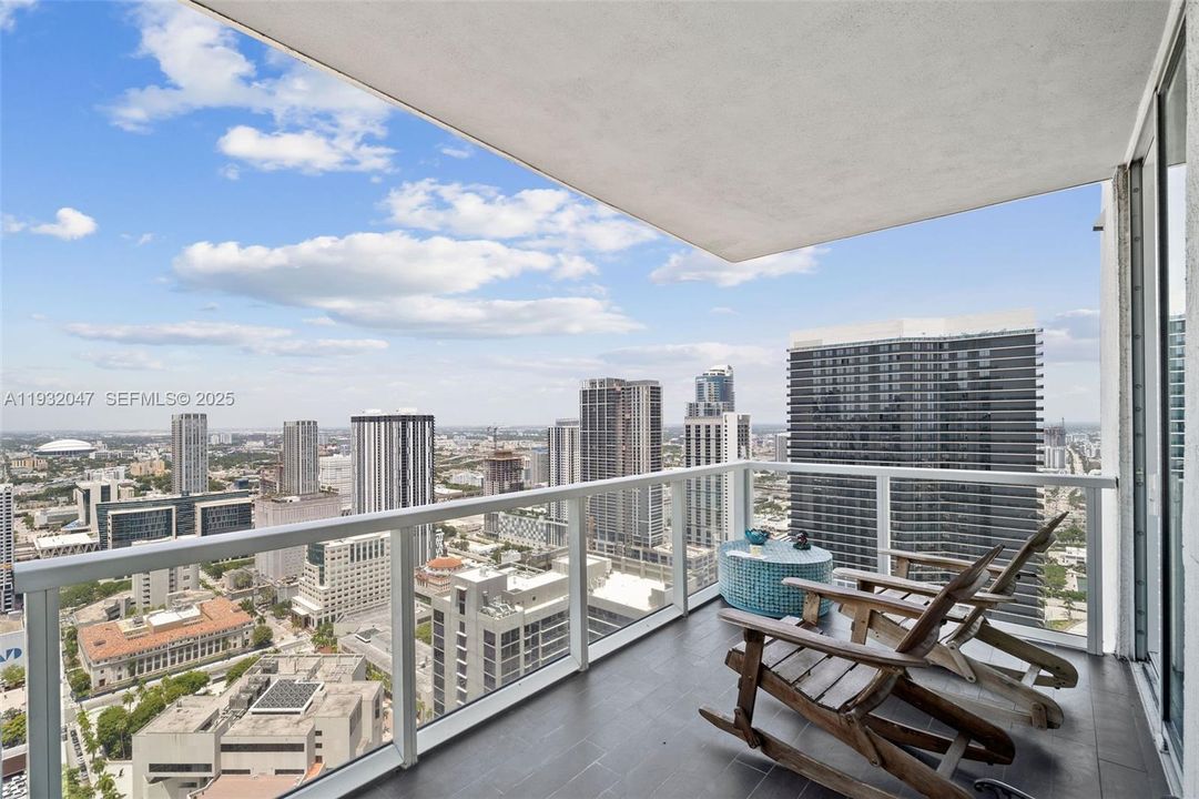 For Rent: $6,800 (3 beds, 3 baths, 1795 Square Feet)