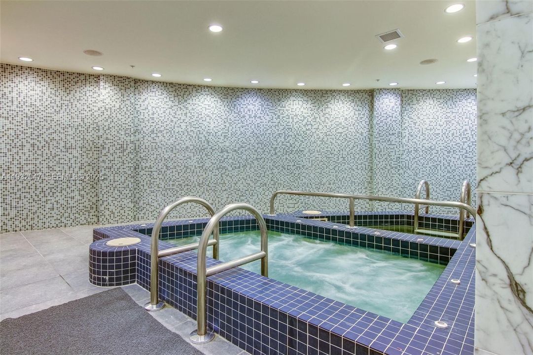 For Rent: $6,800 (3 beds, 3 baths, 1795 Square Feet)